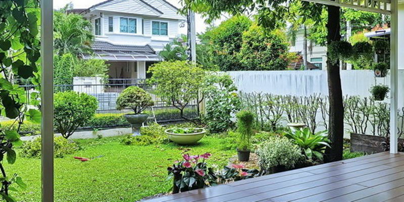 Landscaping-in-front-of-the-house-5